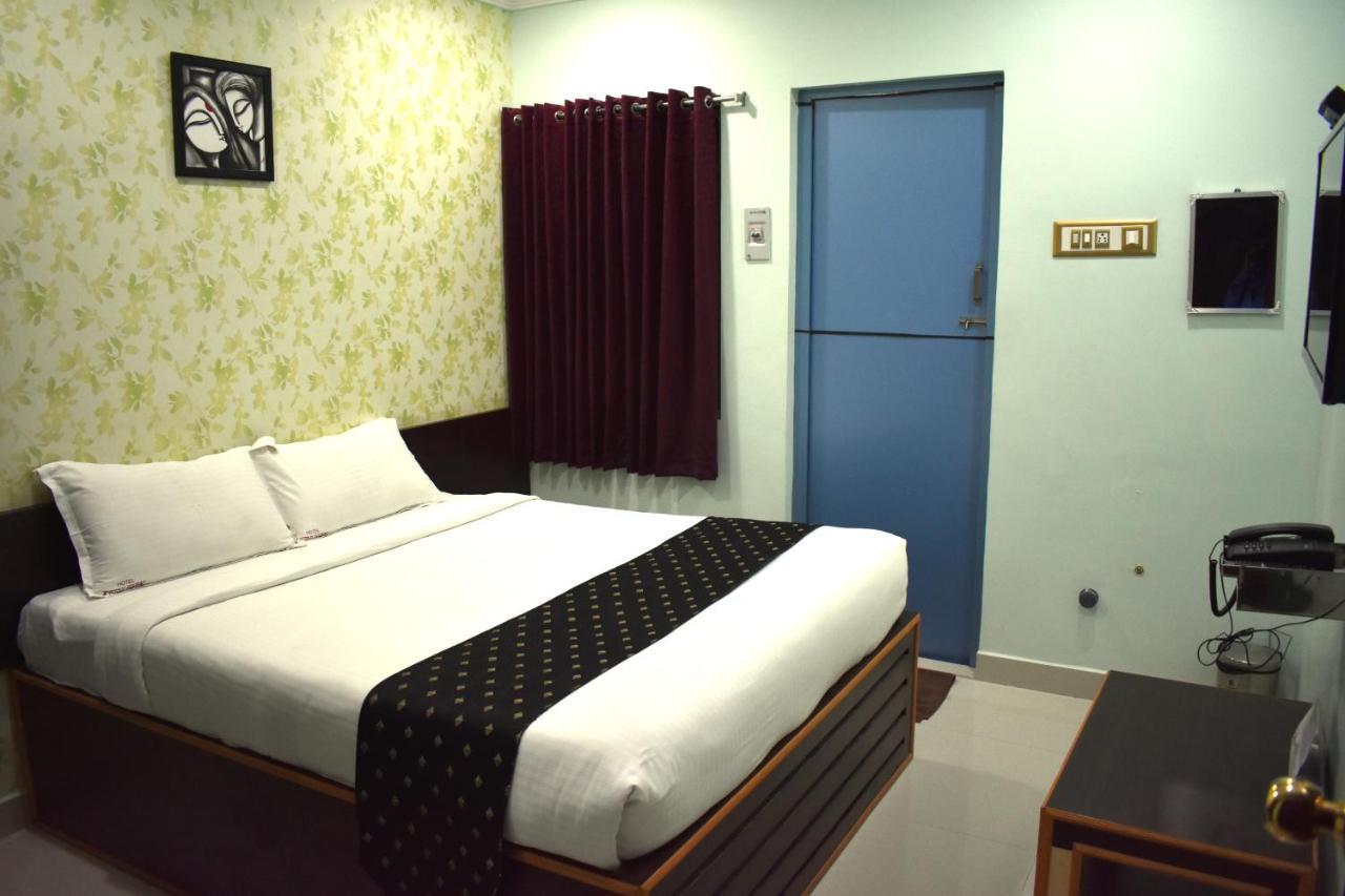 Hotel Apple Park Annexe Tiruchirappalli Exterior foto